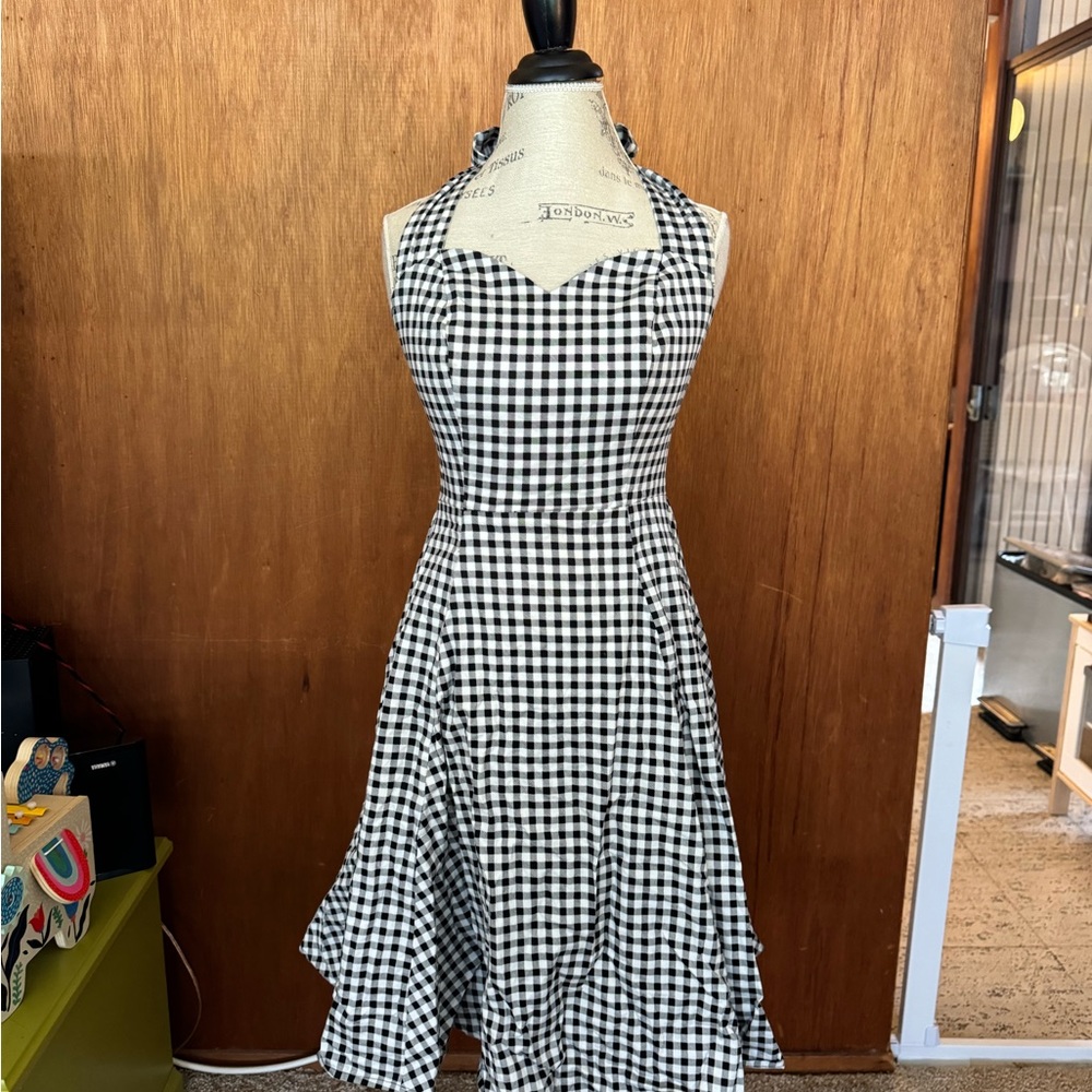 Collectif by Modcloth halter pinup dress in black and white gingham